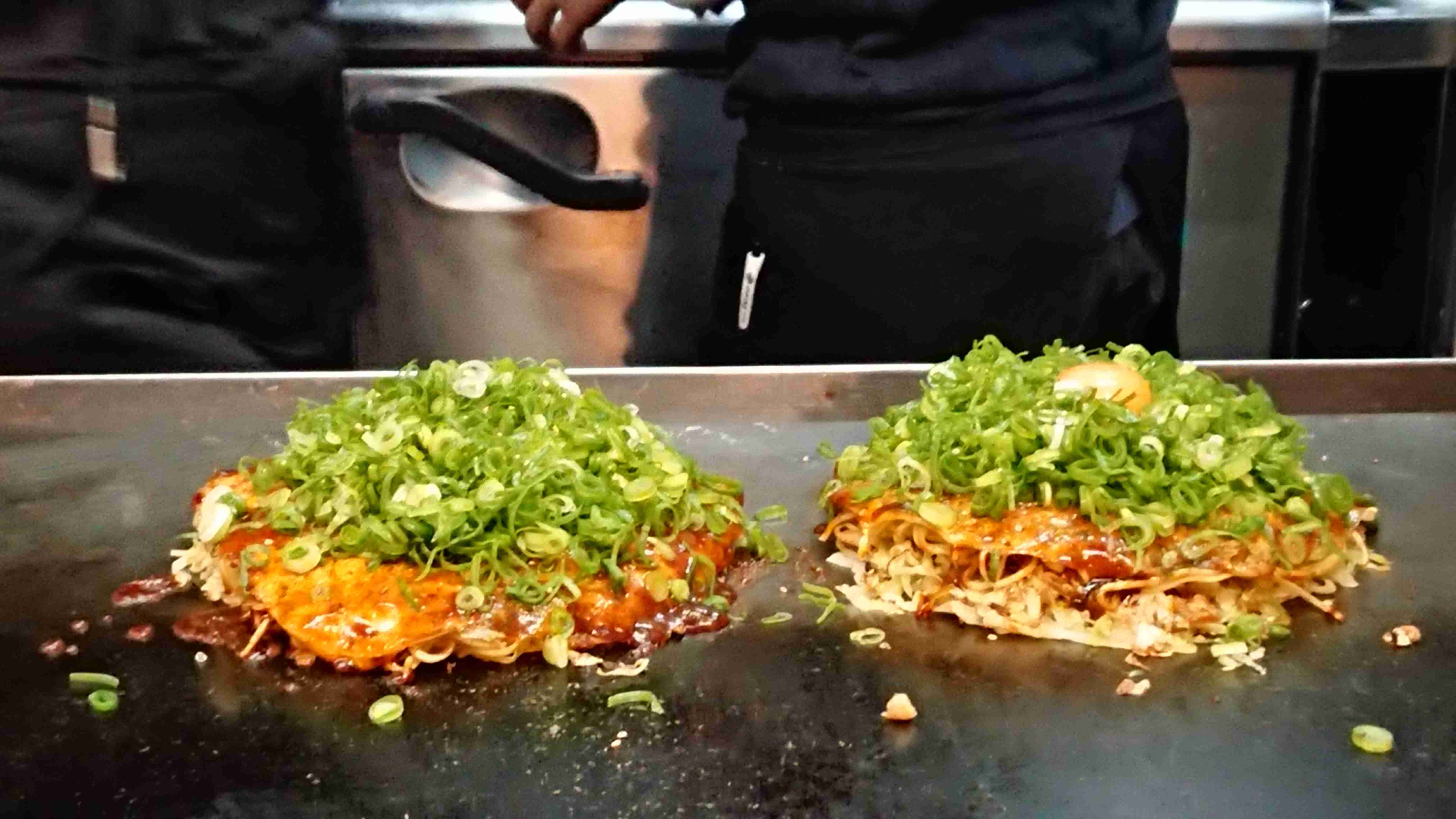 お好み焼き、たこ焼き、焼きそば←どれか1つ選ぶなら、どれを選ぶ?