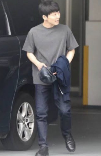 有名人のダサい私服とオシャレな私服を交互に貼るトピ