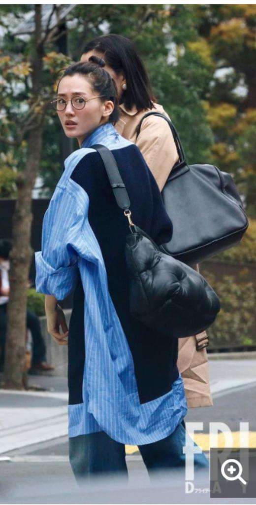 有名人のダサい私服とオシャレな私服を交互に貼るトピ