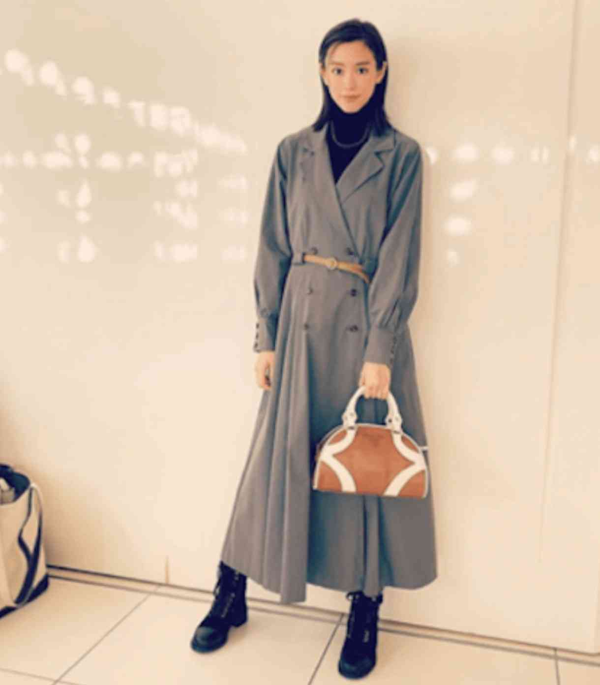 有名人のダサい私服とオシャレな私服を交互に貼るトピ