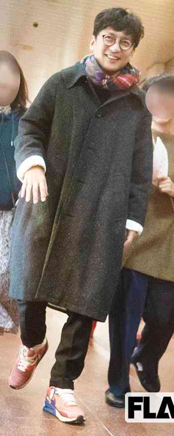 有名人のダサい私服とオシャレな私服を交互に貼るトピ