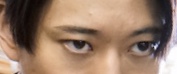 目元だけで誰だか当てるトピ