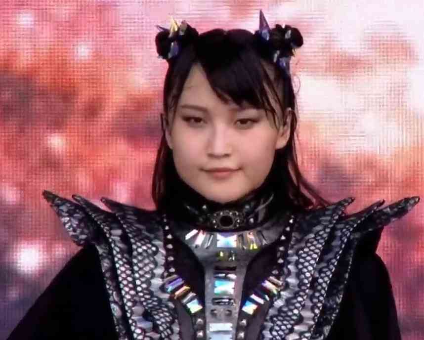 元モーニング娘。鞘師里保、インスタ初投稿の“別ショット”披露