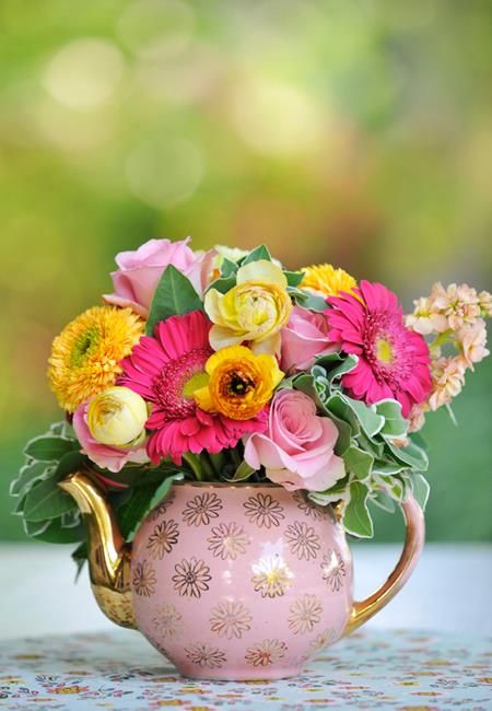 【画像】花と花瓶