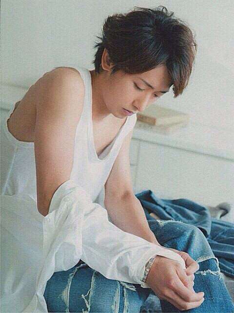 ジャニーズの横顔の画像を貼ってくトピ