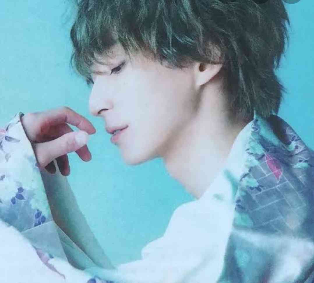 ジャニーズの横顔の画像を貼ってくトピ