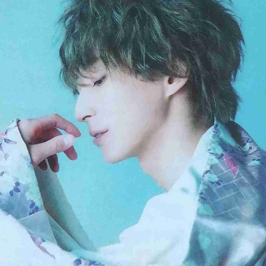 ジャニーズの横顔の画像を貼ってくトピ