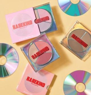 自分の好きなコスメをプレゼンするトピ