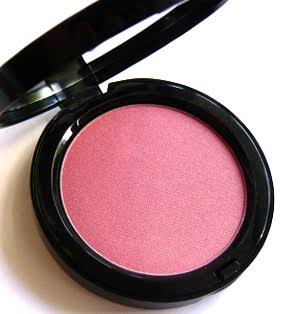 自分の好きなコスメをプレゼンするトピ