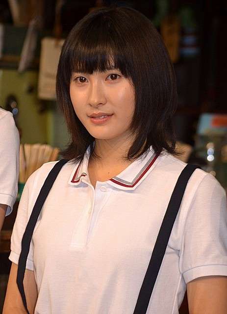 現在の髪型を画像で報告
