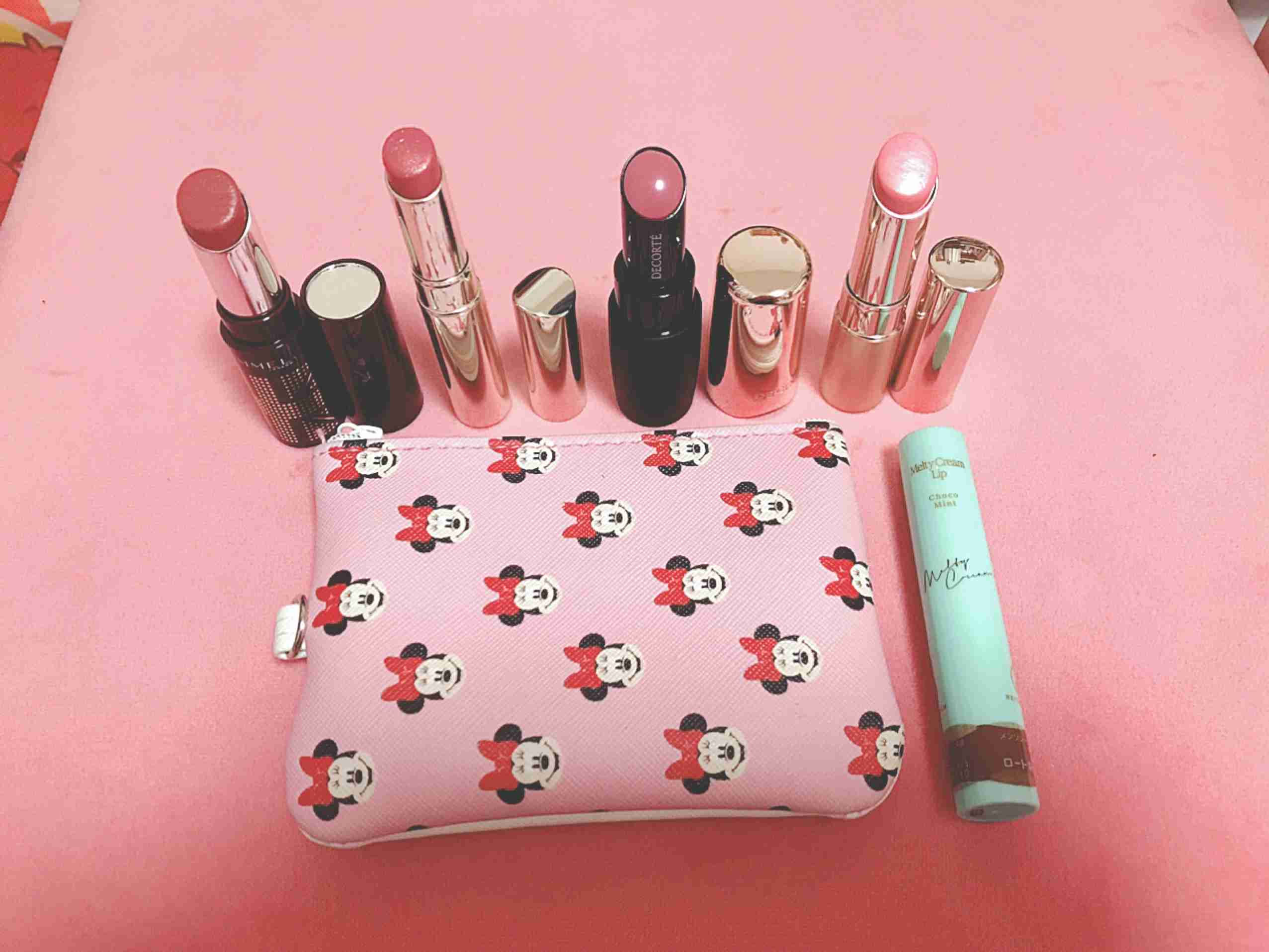 ポーチの中身を見せて下さい!