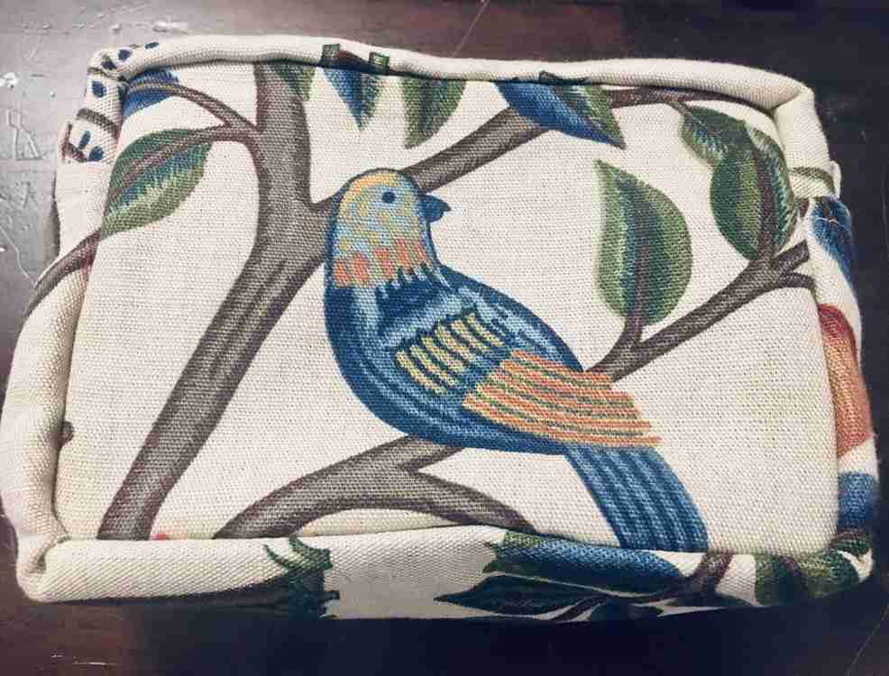 ポーチの中身を見せて下さい!