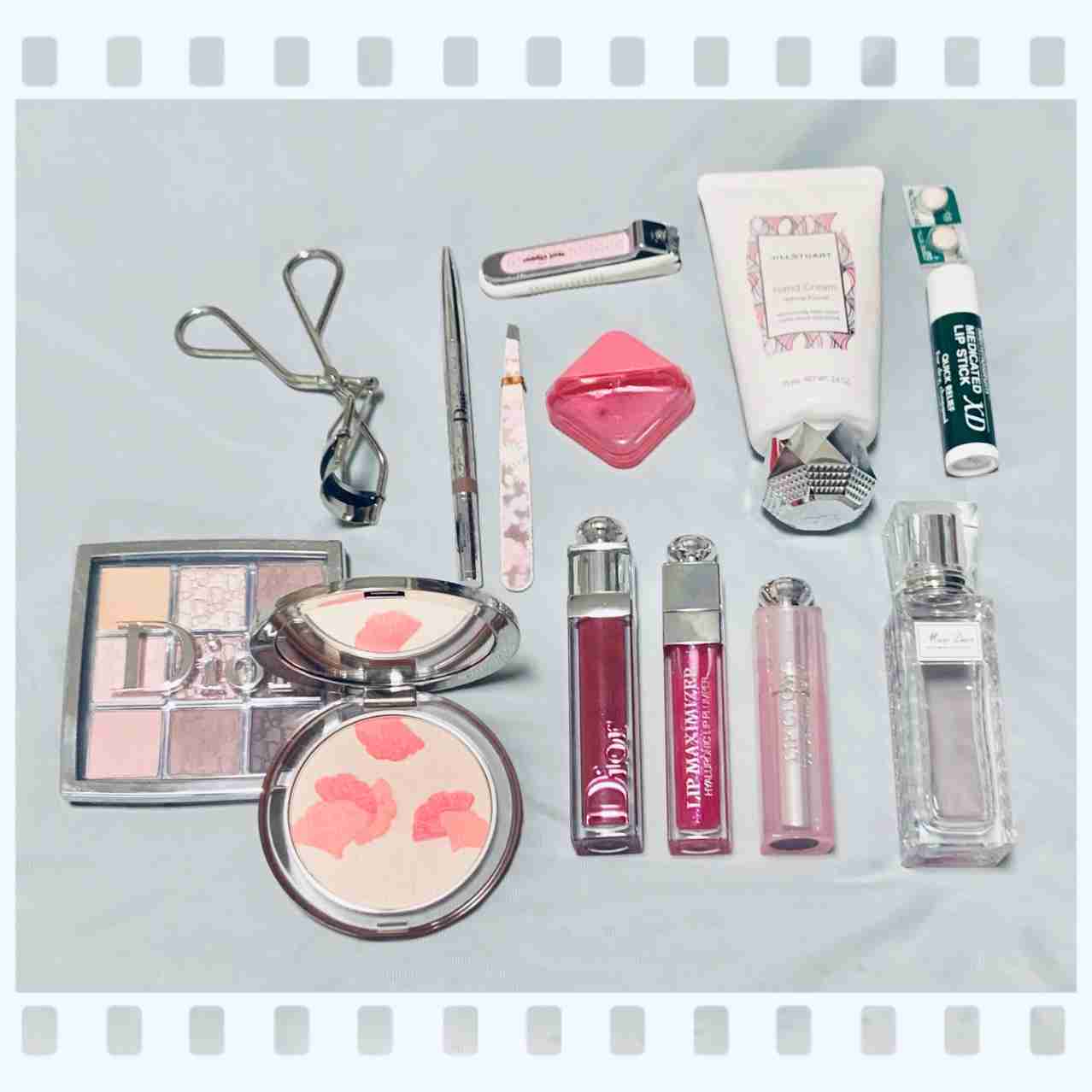 ポーチの中身を見せて下さい!