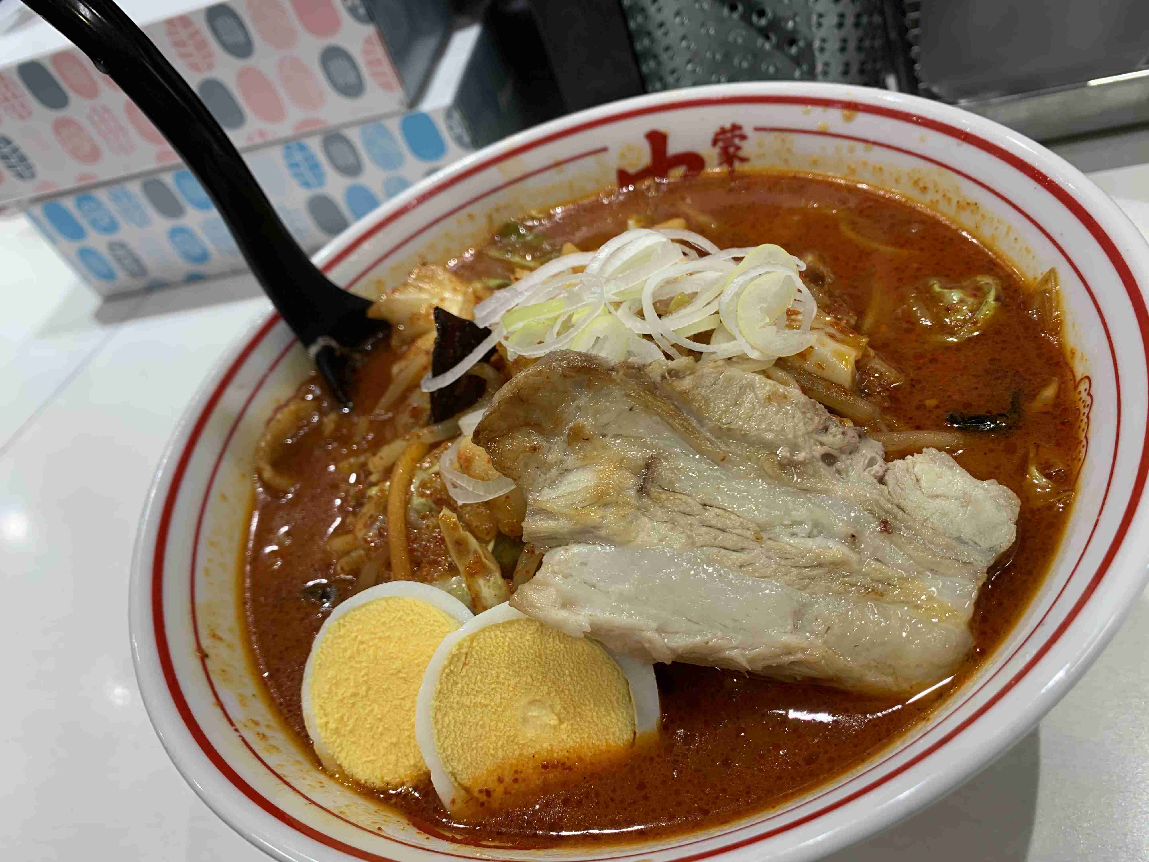 今まで食べた中で1番辛かったものは何ですか？