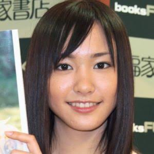 ガッキー（新垣結衣）知人が悩み明かす「実年齢とのギャップに違和感」