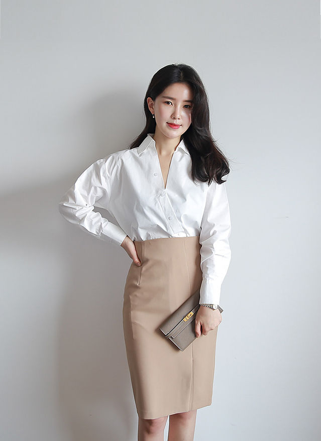 新入社員のオフィス服