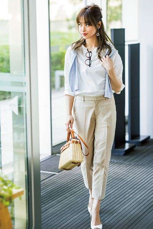 私服面接、どんな服？
