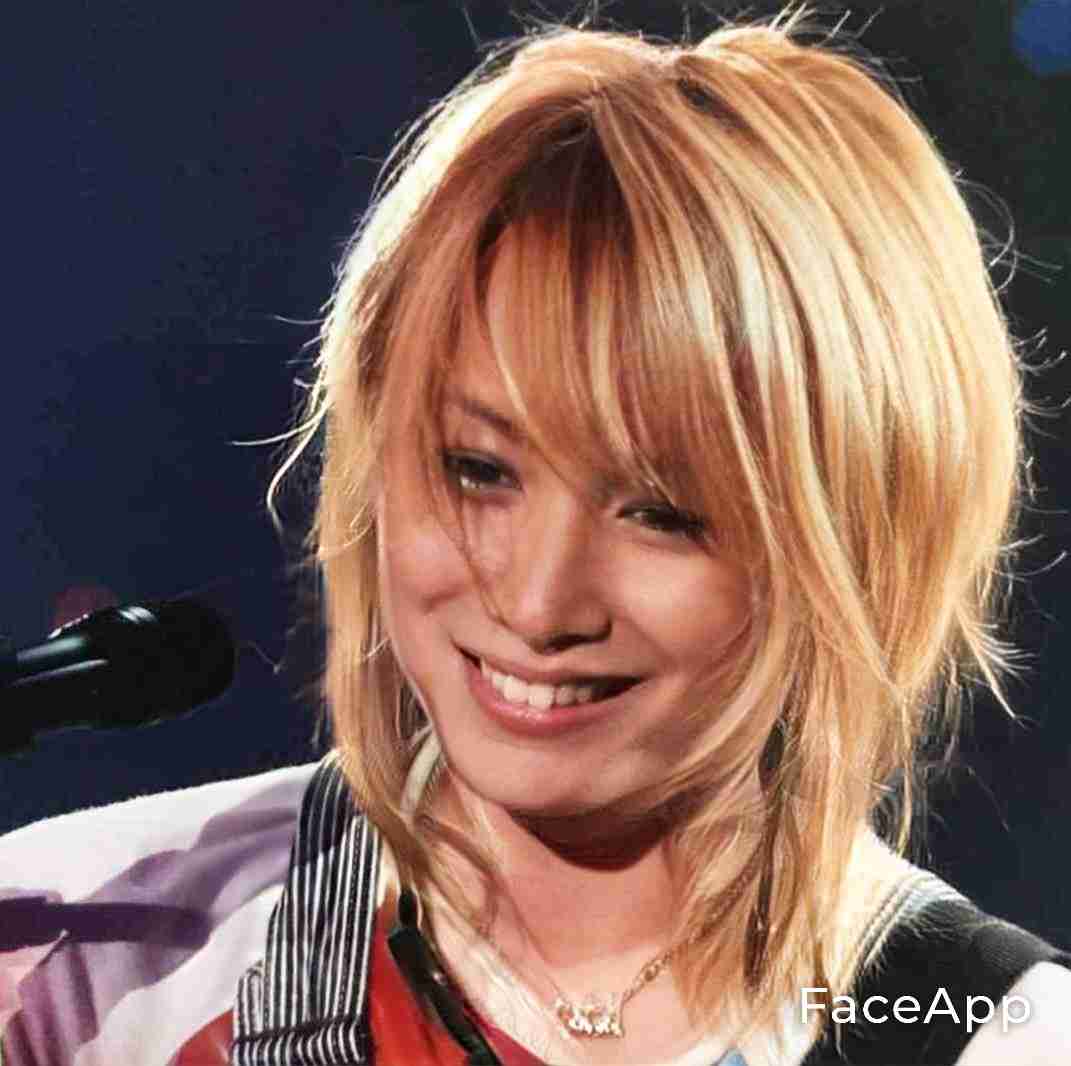 アプリで芸能人を性転換させてみるトピ