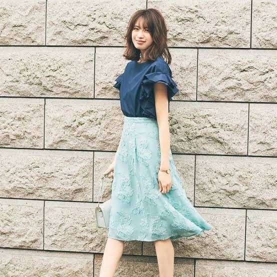 骨格ウェーブの夏服