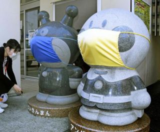 人以外のマスク着用画像