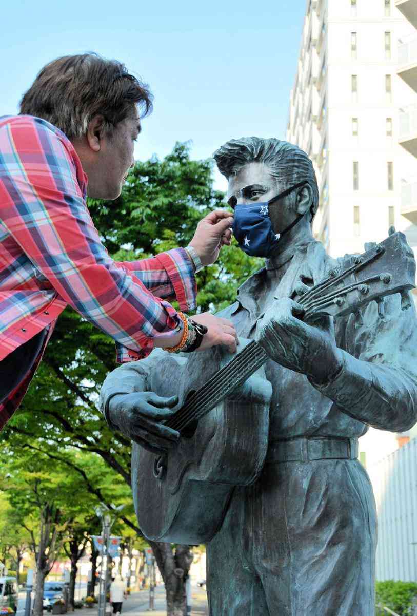 人以外のマスク着用画像