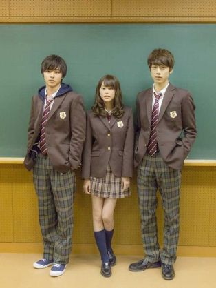 制服が似合ってる芸能人の画像を貼るトピ