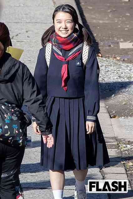 制服が似合ってる芸能人の画像を貼るトピ