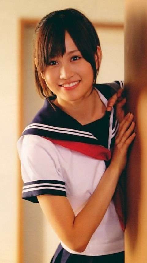制服が似合ってる芸能人の画像を貼るトピ