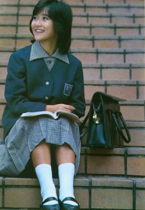 制服が似合ってる芸能人の画像を貼るトピ