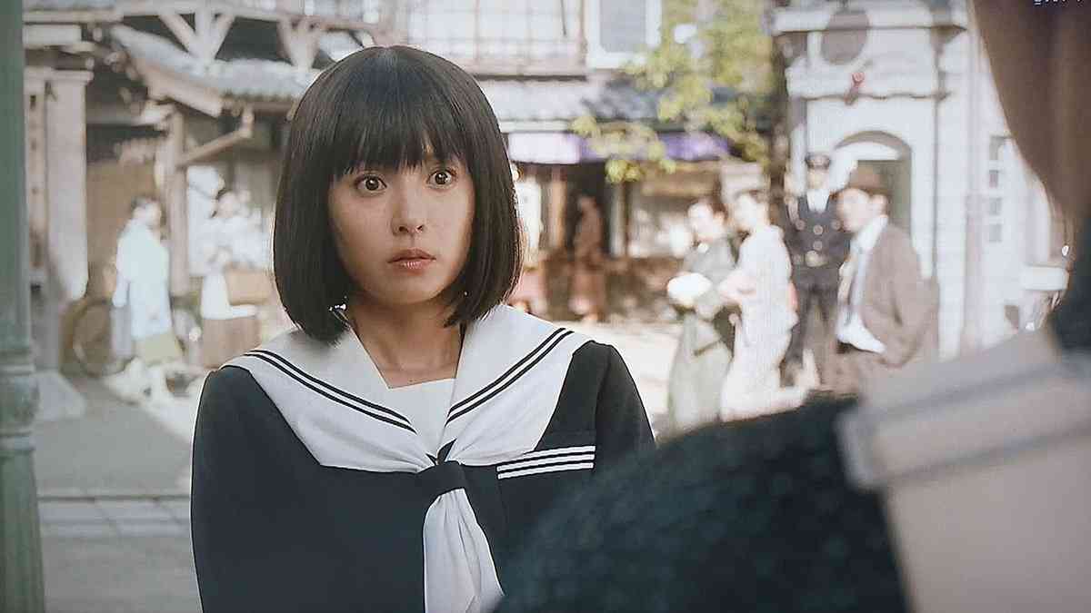 制服が似合ってる芸能人の画像を貼るトピ