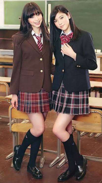 制服が似合ってる芸能人の画像を貼るトピ