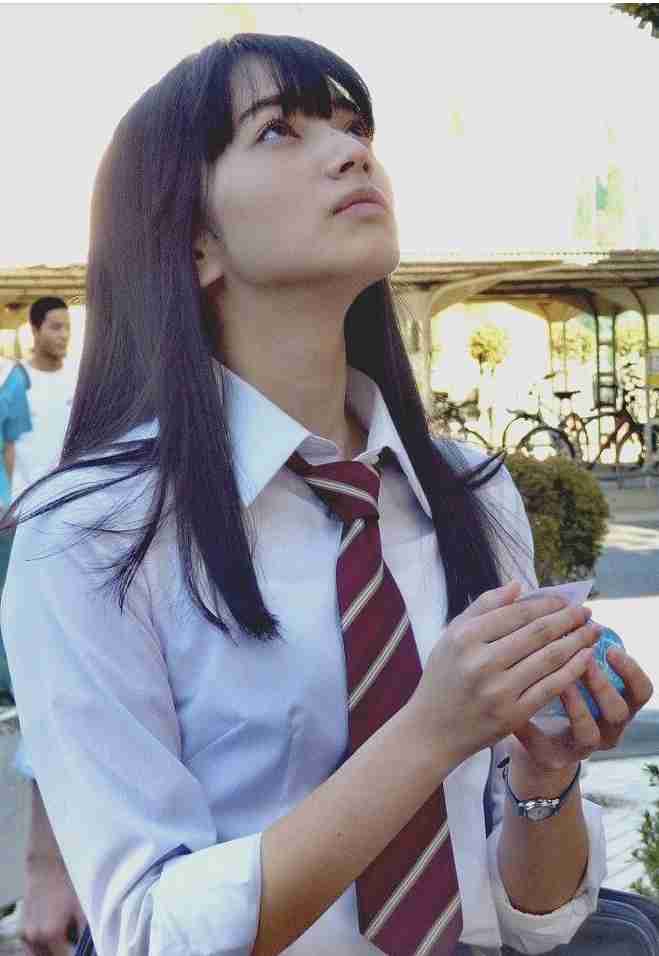 制服が似合ってる芸能人の画像を貼るトピ