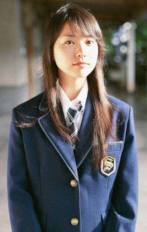 制服が似合ってる芸能人の画像を貼るトピ