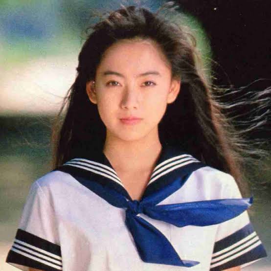 制服が似合ってる芸能人の画像を貼るトピ