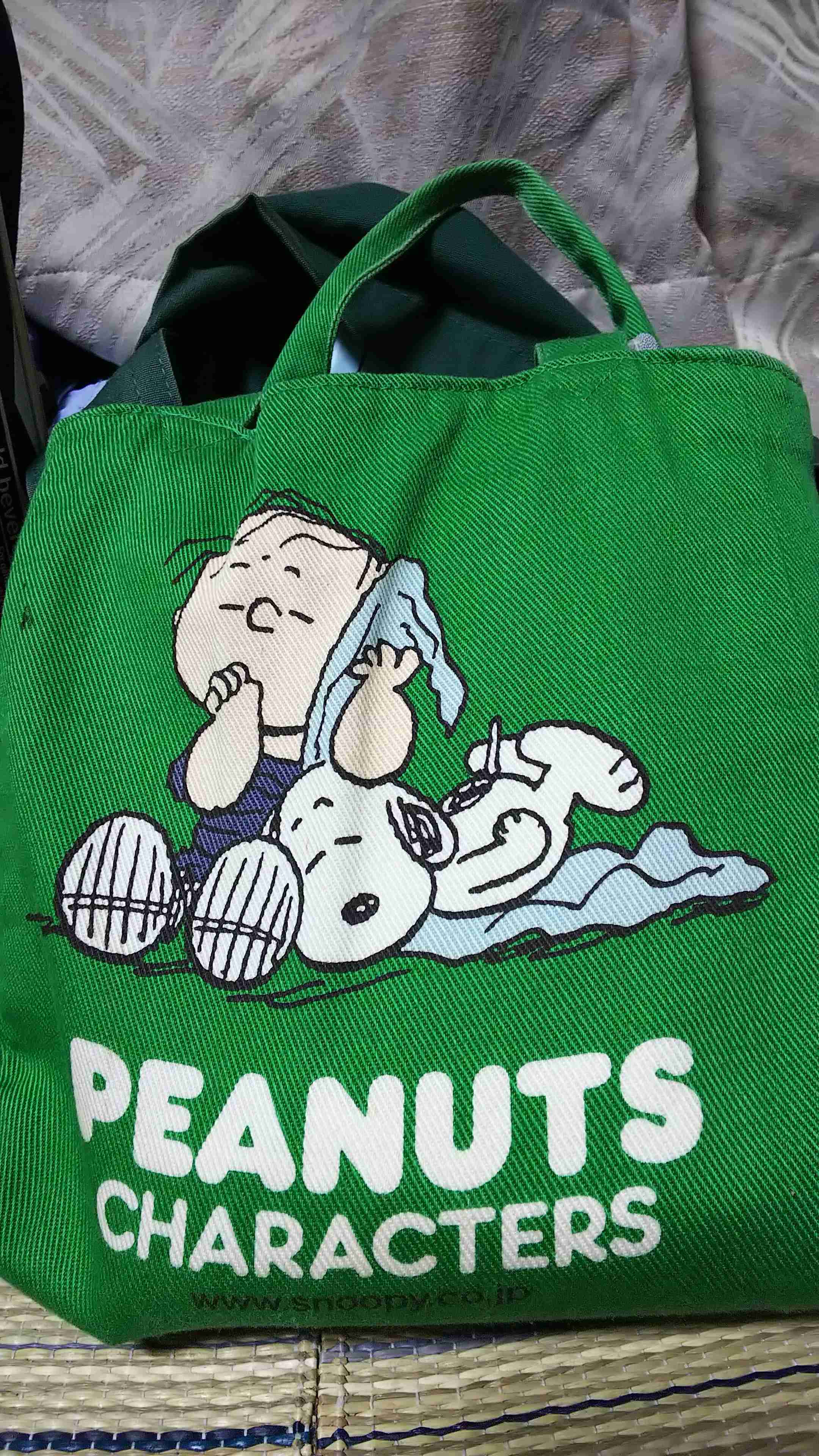 スヌーピーのグッズ見せて下さい!