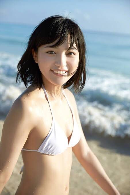 浜辺美波 キュートな浴衣姿で初射的!「圧倒的に可愛い」「かわいすぎる」