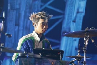 ボーカル以外の画像を貼ってバンド名を当てるトピ