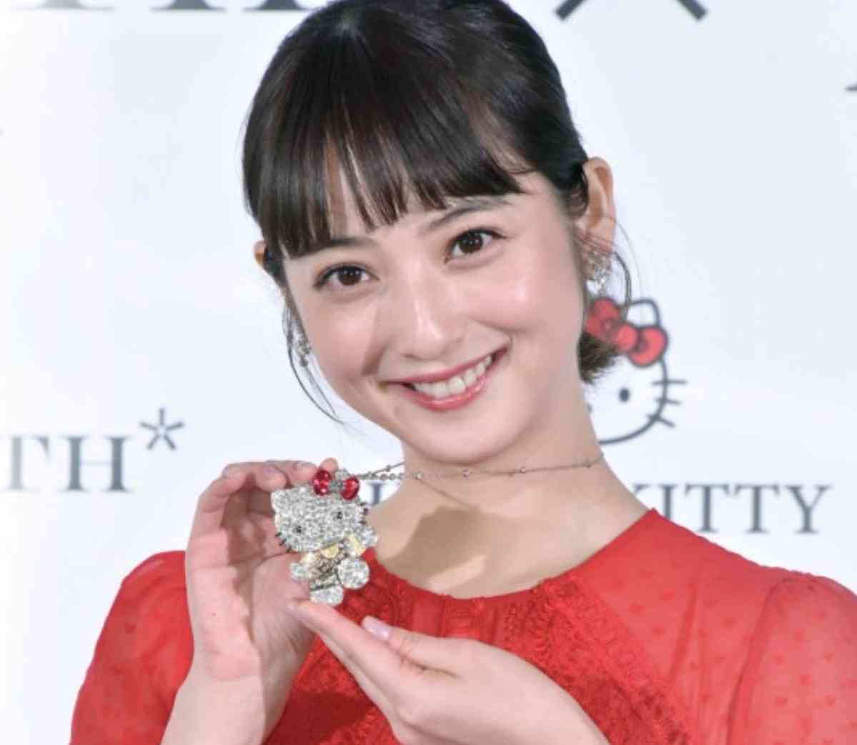 佐々木希、スタッフらに頭下げ謝罪　夫・渡部の出演自粛騒動後、初仕事