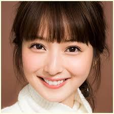 佐々木希、スタッフらに頭下げ謝罪　夫・渡部の出演自粛騒動後、初仕事