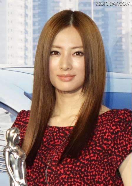 センター分けが似合っている人の画像