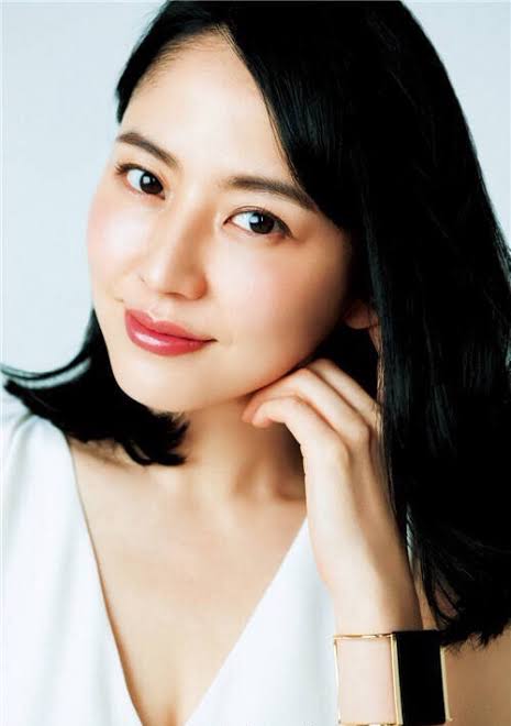 センター分けが似合っている人の画像