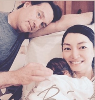 小雪の姉・弥生、グレーヘアアクセサリー披露「黒髪の時には、コントラストがつきすぎて…」