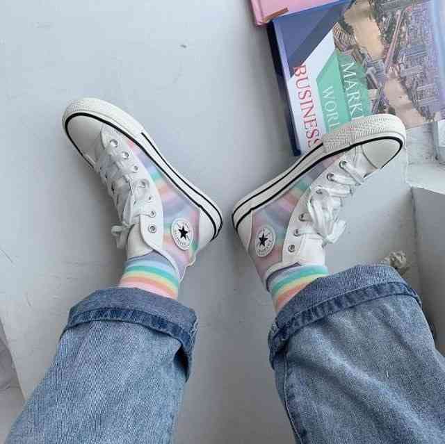 かわいい欲しいと思ったスニーカーを貼るトピ