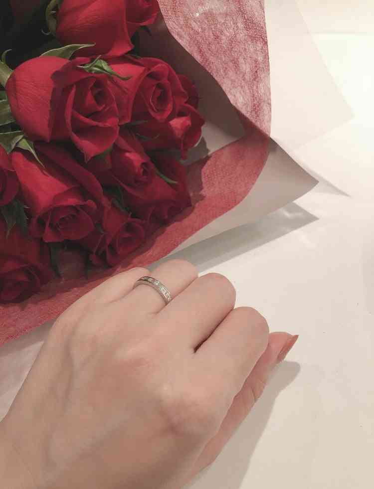 色んな婚約指輪見せてください!