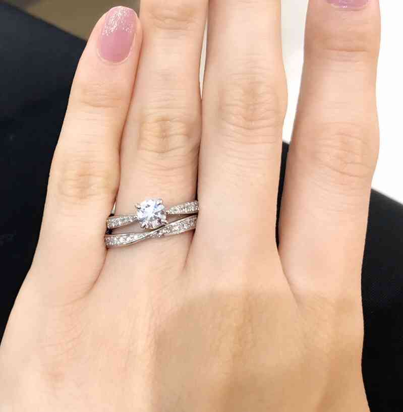 色んな婚約指輪見せてください!