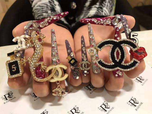 ビリー・アイリッシュ、インスタグラムで全員をアンフォロー。その直前に投稿したメッセージとは?