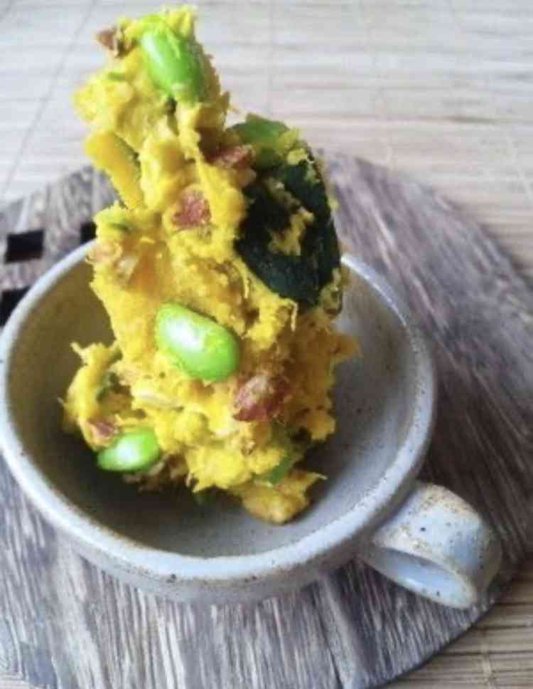 料理研究家・園山真希絵はいま……「食陰陽師」の肩書、背中にアート、料理の独創性は弱まる?