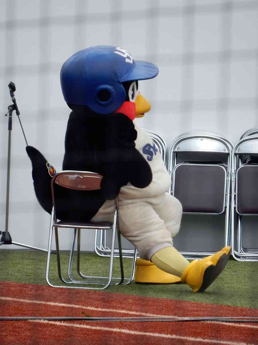 つば九郎を欲してます
