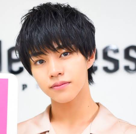 イケメンだけどなかなか売れない芸能人