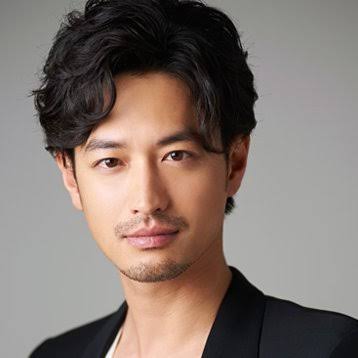 イケメンだけどなかなか売れない芸能人